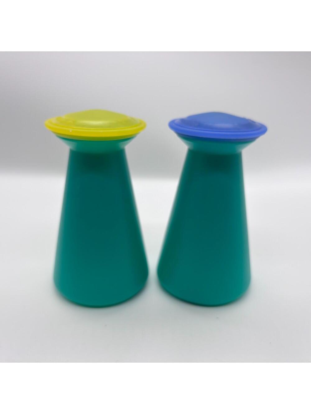 Tupperware Vintage Collectable Impressions Pop Up Salt Pepper Shakers Set Green